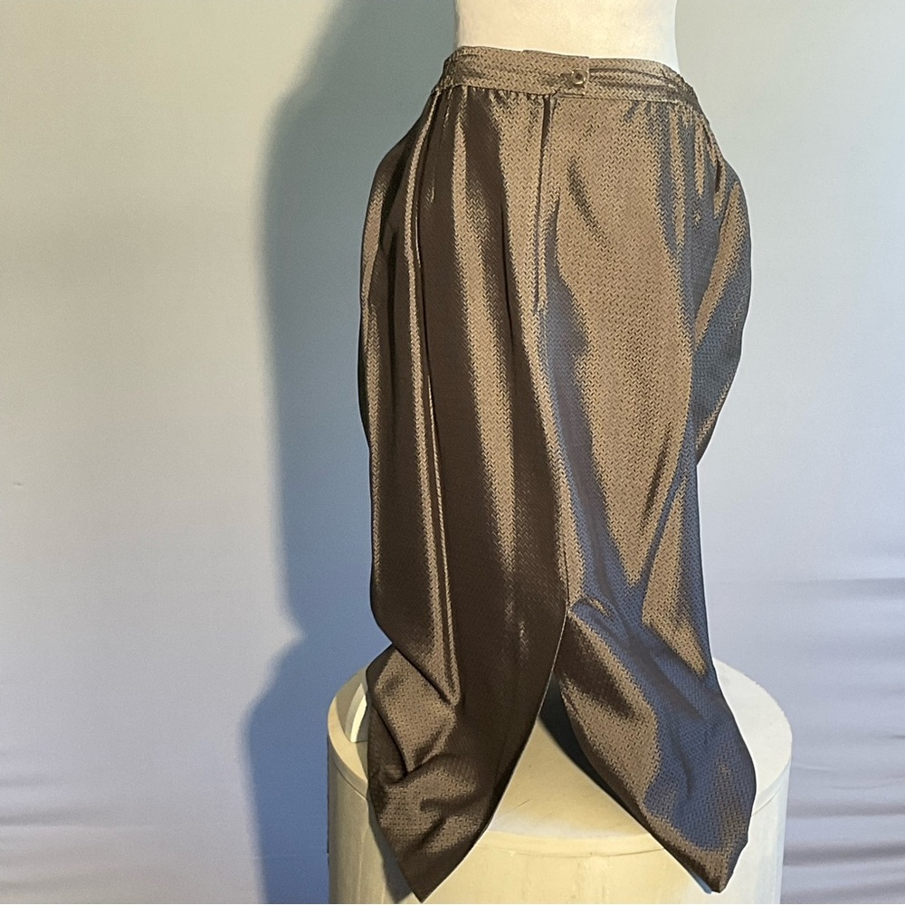 Faith Embellished Skirt Suit with Removable Dickey Size 18W - Picture 12 of 16